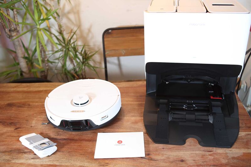 UK delivery package of the Roborock S8 Pro Ultra